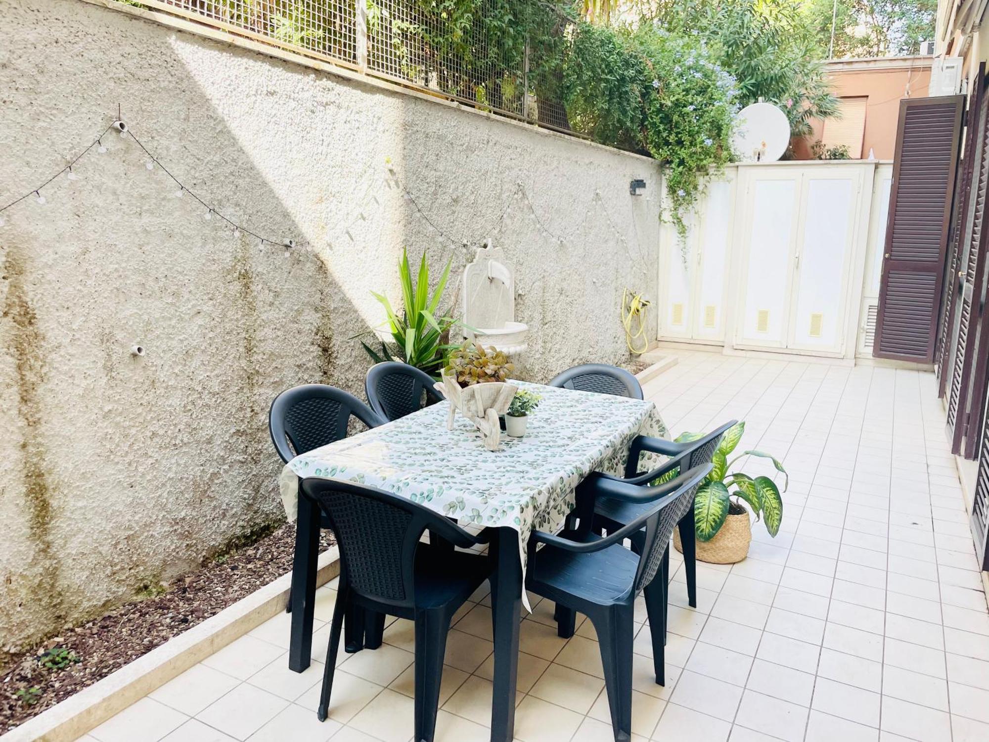 Holiday Homes Rome - Green Apartment S Camillo - Near Trastevere Bagian luar foto