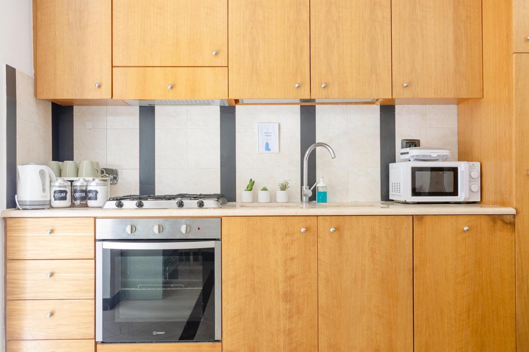 Holiday Homes Rome - Green Apartment S Camillo - Near Trastevere Bagian luar foto