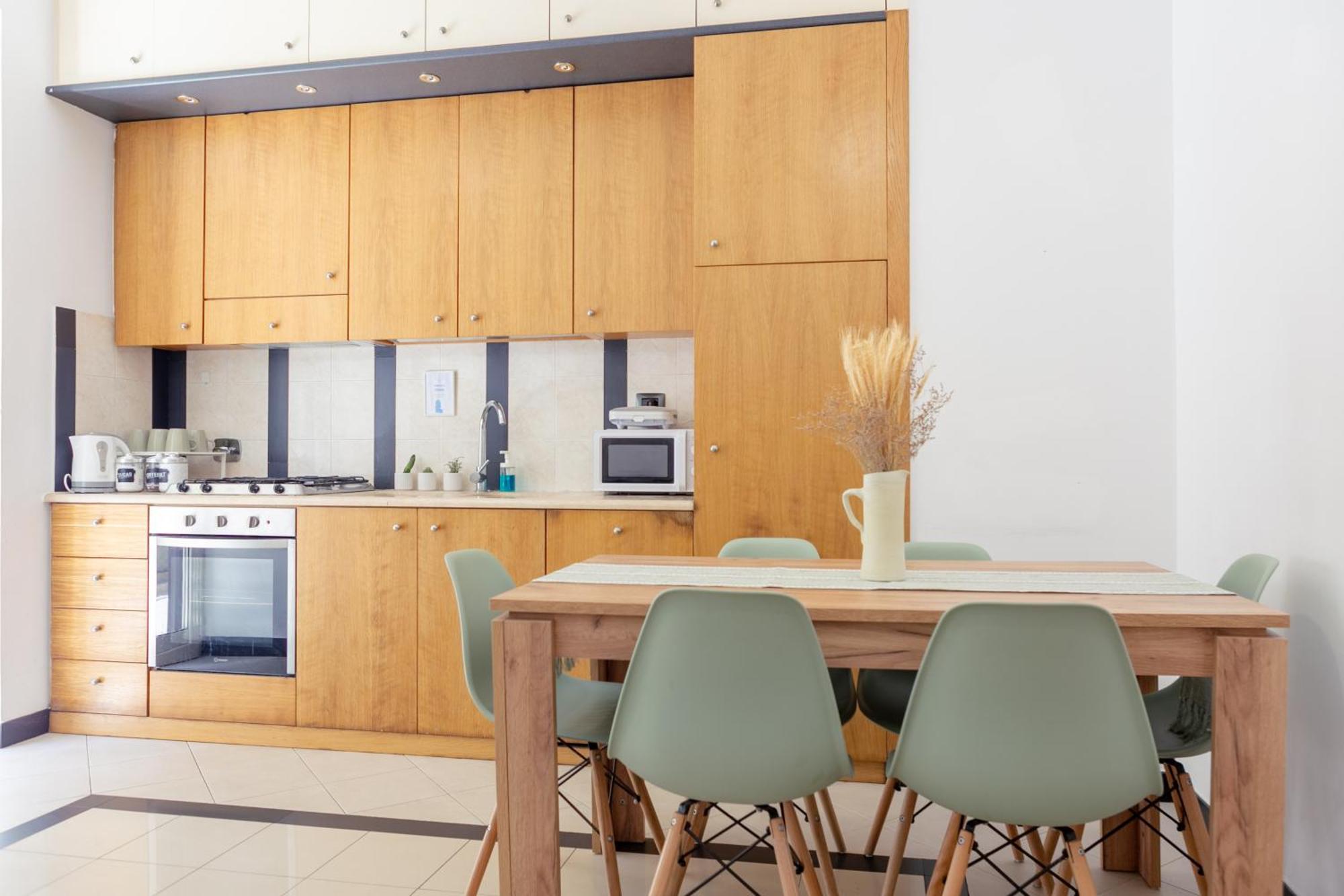 Holiday Homes Rome - Green Apartment S Camillo - Near Trastevere Bagian luar foto